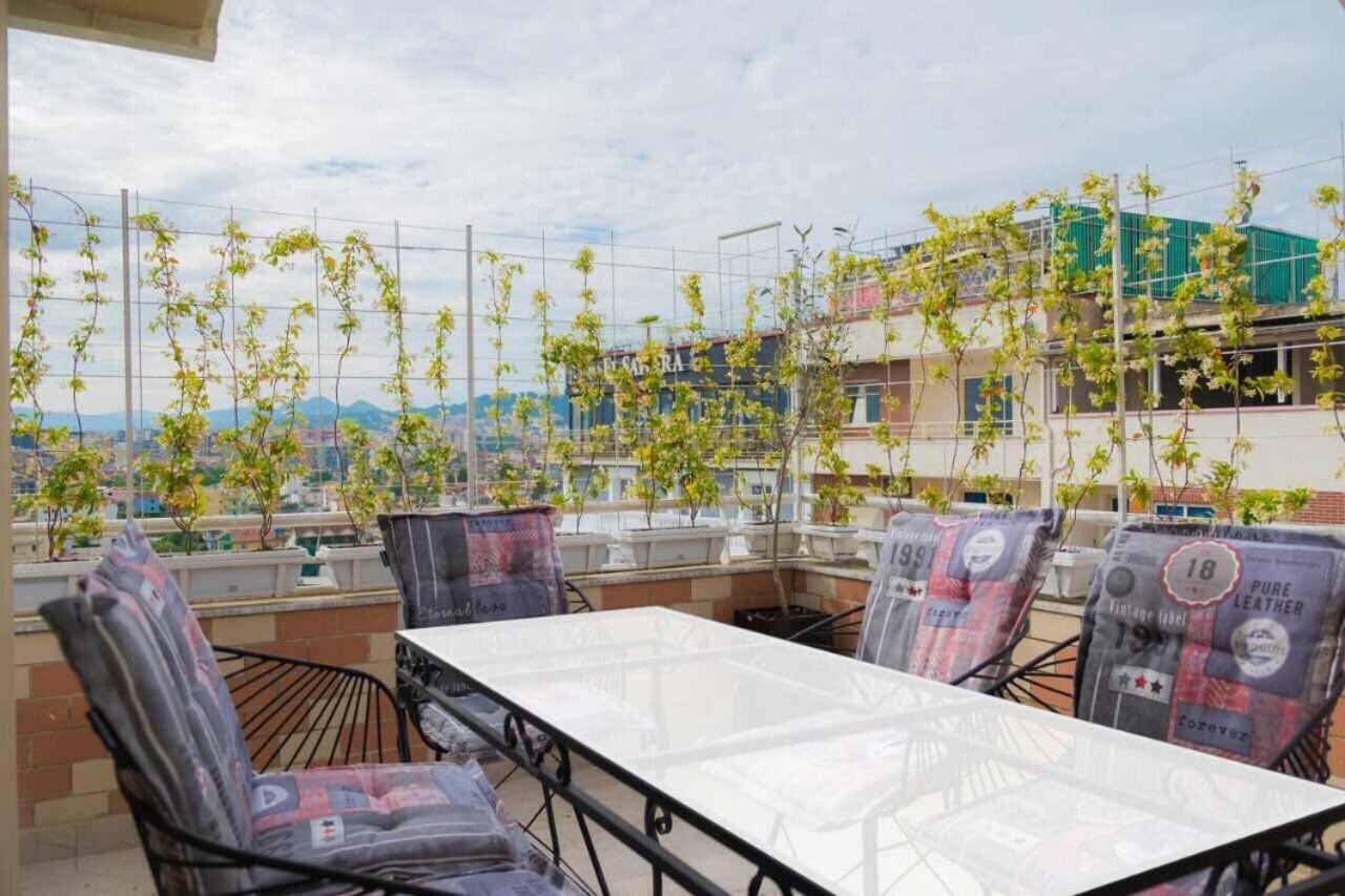 Modern Furnished Apartment With View Tirana Exterior photo